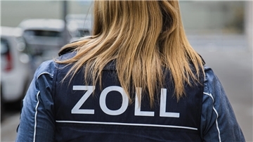 Kein Pardon den schwarzen Schafen der Gastro-Szene: Nicht nur in der Vorweihnachtszeit prellen einige unseriöse Chefs ihre Angestellten und den Staat um Lohn und Sozialabgaben. Um ihnen auf die Spur zu kommen, fordert die NGG Lüneburg mehr Kontrollen durch den Zoll.