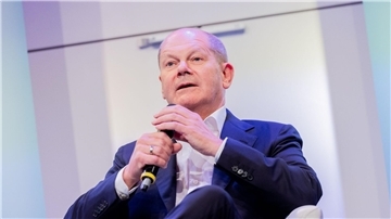 „Keine der Klebe-Aktionen hat irgendjemanden überzeugt“, sagt Olaf Scholz.