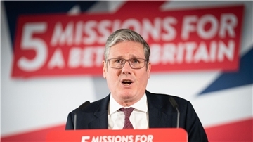Keir Starmer von der Labour-Partei will gegen Premier Sunak gewinnen.