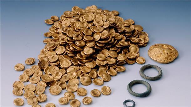 Kunstdiebstähle: Täter werden immer professioneller Keltische Goldmünzen. Der größte keltische Goldfund des 20. Jahrhunderts wurde 1999 bei Manching gefunden. Nun wurde der Goldschatz von Einbrechern gestohlen.