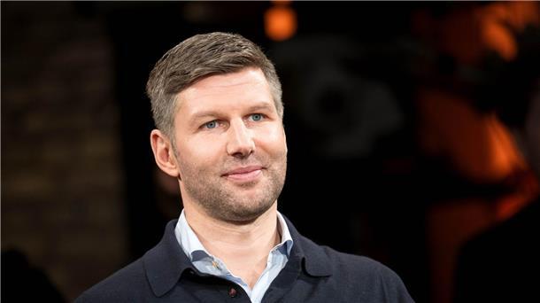 Hitzlsperger tippt auf Villa-Sieg gegen FC Bayern Kennt Aston Villa bestens: Thomas Hitzlsperger.