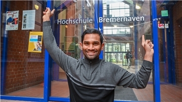 Ein indischer Student an der Hochschule Bremerhaven. 