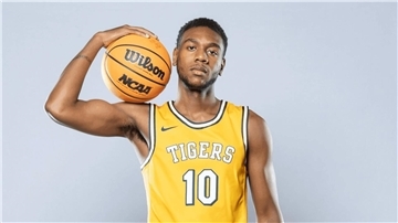 Kevin Charles erweitert die Riege der „Big Men“ bei den Eisbären Bremerhaven.