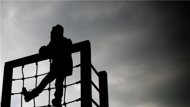 Kinder und Jugendliche stärker von Armut gefährdet Kinder und Jugendliche unter 18 Jahren sind in Niedersachsen laut Statistischem Landesamt übermäßig von Armut gefährdet. (Symbolbild)