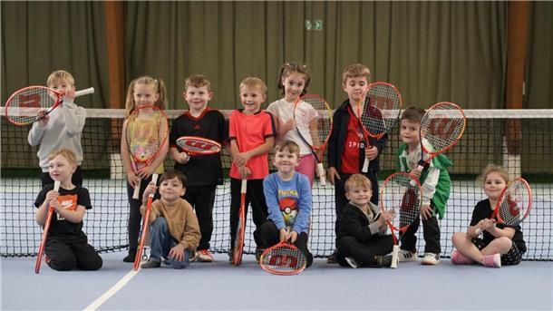 Kindergartenkinder aus Bremerhaven konnten beim BTV den Tennissport für sich entdecken.
