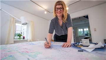 Kira Keune genießt die Arbeitsatmosphäre im Wilke-Atelier. Zwei Monate war sie dort zu Gast.