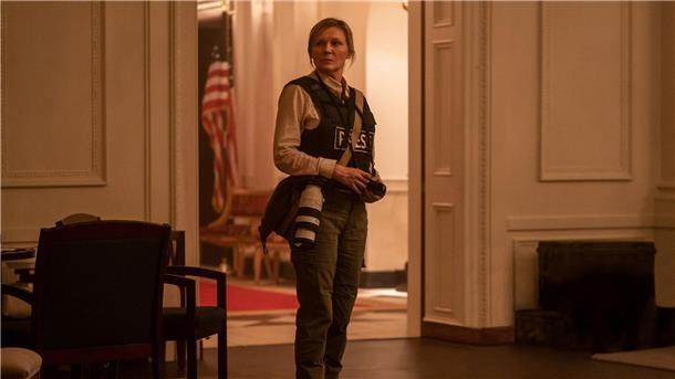 Kirsten Dunst in einer Szene des Films „Civil War“.