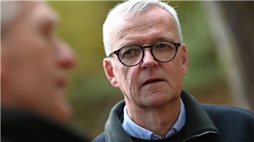 Feuchte Witterung hat jungen Bäumen geholfen Klaus Merker, Präsident der Niedersächsischen Landesforsten.