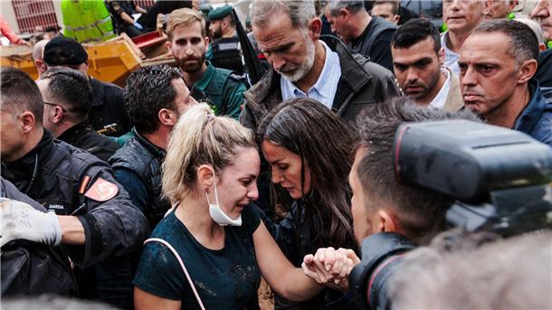 Fieberhafte Vermisstensuche nach Flutdrama in Spanien König Felipe VI. und Königin Letizia besuchten betroffene Gebiete. (Archivfoto)