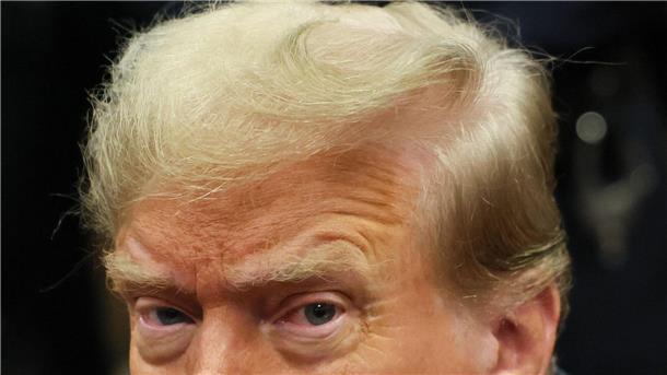 Supreme Court prüft: Ist Trump immun gegen Strafverfolgung? Können diese Augen lügen? Donald Trump beteuert in allen Verfahren seine Unschuld.