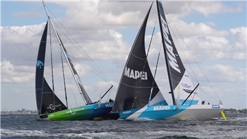 Kollision nach dem Start zum Ocean Race Europa