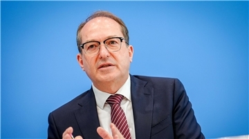 Kommt nach Bremerhaven: Alexander Dobrindt (CSU), Bundesinnenminister. 