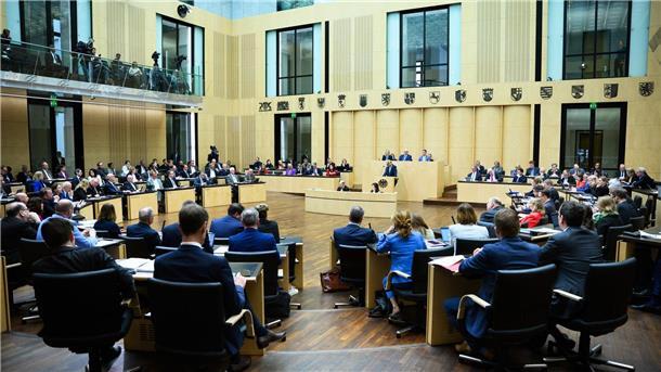 Kommunale Altschulden, Abschuss von Wölfen, K.-o.-Tropfen - damit beschäftigt sich die Länderkammer.