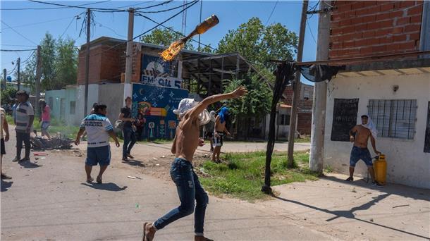 Gewaltwelle: Argentinien schickt Polizisten nach Rosario Krawalle im argentinischen Rosario.