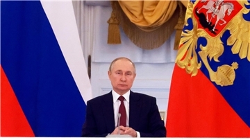 Kremlchef Putin sieht, dass sein Krieg nicht nur die Ukraine zerstört, sondern auch der russischen Wirtschaft zusetzt und den sozialen Frieden gefährdet.