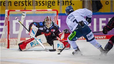 Eishockey-Torwart in Aktion