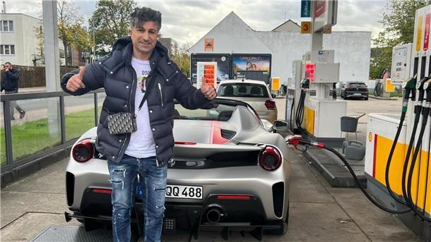 Kürsat Yildirim, alias „Chico“, hat sich nicht nur einen Ferrari gekauft von seinem Lotto-Gewinn. Wenn er 107 Millionen hätte, würde er einen noch viel teureren Wagen kaufen.