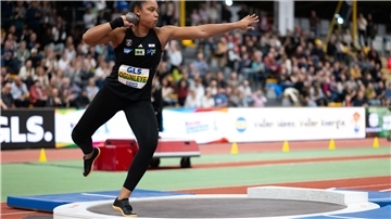 Kugelstoß-Olympiasiegerin Yemisi Ogunleye triumphiert in Dortmund mit einer starken Leistung.