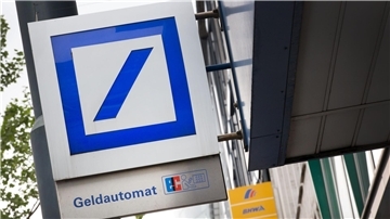 Kundinnen und Kunden der Deutschen Bank könnten von einem Datenleck betroffen sein.
