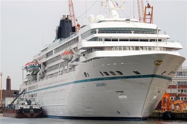 Das ZDF-Traumschiff fährt den Sommer über ab Bremerhaven Kurs Nord: das ZDF-Traumschiff „Amadea“.