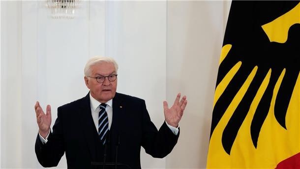 Kurz vor dem 35. Jahrestag der Deutschen Einheit richtet der Bundespräsident eine Mahnung an alle in Ost und West.