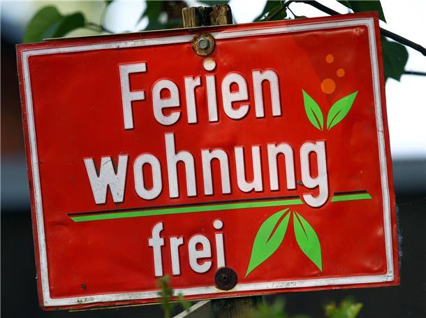 Illegale FeWos in Butjadingen: Bauaufsicht erstickt in Anträgen Längst nicht für jede Ferienwohnung, die in Butjadingen betrieben wird, liegt eine Genehmigung vor. Das sorgt seit Wochen für viel Wirbel.