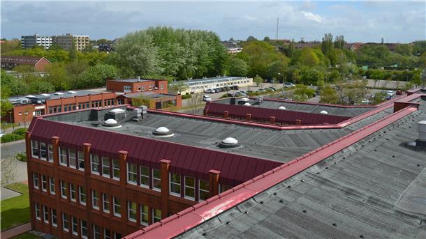 Längst nicht mehr alle der über 1000 Mitarbeiter der Kreisverwaltung finden Platz im Cuxhavener Kreishaus.