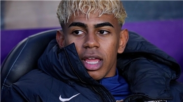 Lamine Yamal soll kurz vor einem neuen Vertrag beim FC Barcelona stehen.