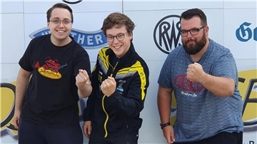 Landesmeister mit der Schnellfeuerpistole (von links): Kristopher Quell, Jan Luca Karstedt und Paul Philipp Mühlenbeck