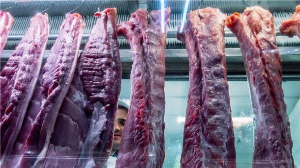 Freihandelsabkommen zwischen EU und Mercosur auf Zielgeraden Landwirte in der EU fürchten unter anderem die Konkurrenz bei Rindfleisch aus Südamerika. (Archivbild)