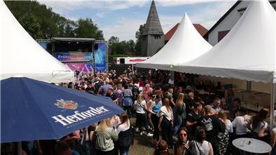 DJ-Area beim Frühtanz in Steinau