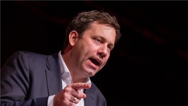 SPD-Chef Klingbeil zeigt Verständnis für Warnstreiks Lars Klingbeil spricht.