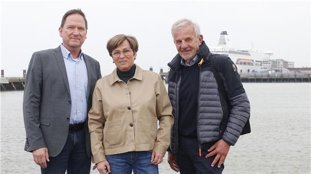 Lars Mickeleit (Verkehrsverein Döse), Beatrice Lohmann und Burkhard Schmidt (beide Verkehrsverein Duhnen) hoffen, dass eine qualifizierte Gästebetreuung auch nach Auflösung der Cuxtourismus GmbH fortgeführt wird.