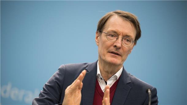 Nächste Schritte zur Krankenhausreform vereinbart Laut Bundesgesundheitsminister Karl Lauterbach ist die angepeilte Krankenhausreform angesichts der finanziellen Notlage vieler Kliniken unbedingt notwendig.