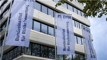 Laut dem Bundesinstitut für Risikobewertung sind 5 bis 10 Gramm Koffein-Pulver bereits potenziell tödlich. (Archivbild)