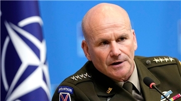 Laut dem Oberbefehlshaber der Nato-Streitkräfte in Europa, General Christopher Cavoli, wird die geplante Übung ein klarer Beleg für den Zusammenhalt, die Stärke und die Entschlossenheit des Bündnisses zum gegenseitigen Schutz sein.