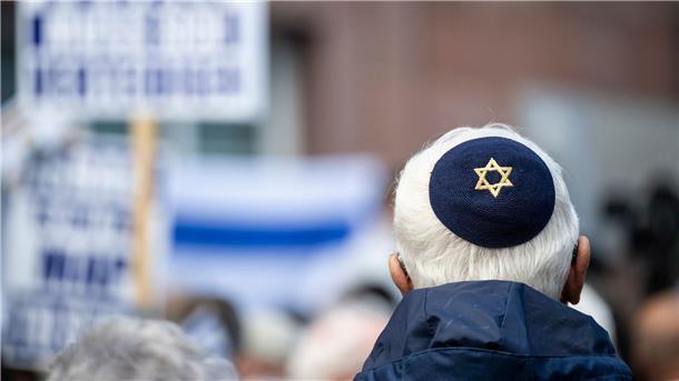 Behrens: Zunahme judenfeindlicher Angriffe nicht tolerieren Laut der niedersächsischen Innenministerin gab es eine „deutliche Zunahme“ antisemitischer Straftaten. (Symbolbild)