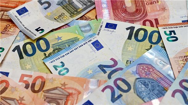 Umfrage: Finanzielle Zuversicht geht zurück Laut einer Umfrage sind unter den Älteren im Ruhestand 46 Prozent optimistisch, was ihre Finanzen betrifft. Doch in der Vorgängerumfrage war es noch knapp über die Hälfte.