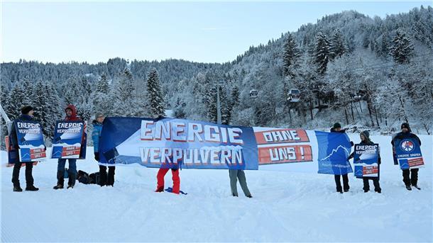 Laut Polizei wurde die Aktion der Naturschutzorganisation Mountain Wilderness nicht angemeldet.