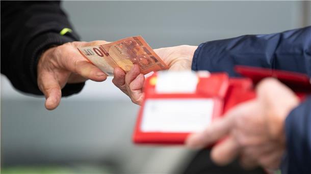 Flaute hält an: Deutsche Wirtschaft stagniert im Sommer Lebensmittel und Dienstleistungen sind teils deutlich teurer als vor einem Jahr, das spüren die Menschen im Geldbeutel. (Symbolbild)