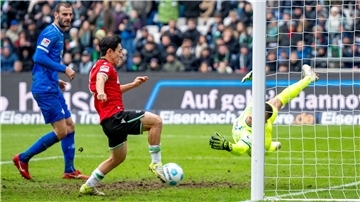Lee gelingt gegen Darmstadt der Ausgleich.