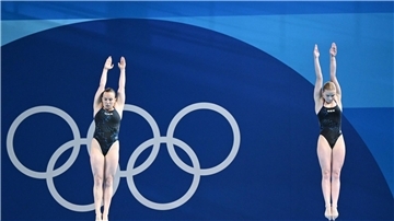 Lena Hentschel und Jette Müller verpassen im Olympia-Synchronspringen eine Medaille.