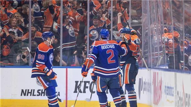 Draisaitl trifft: Oilers vor Rückkehr in Stanley-Cup-Finals Leon Draisaitl jubelt über seinen Treffer zum 1:0.