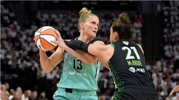 Leonie Fiebich spielt in den WNBA-Finals eine ganz starke Rolle für die New York Liberty.
