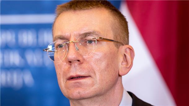 Lettland: Neue Phase des hybriden Krieges Lettlands Außenminister Edgars Rinkevics.