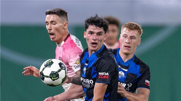 Nach Rückstand: Leverkusen rettet sich in Pokal-Achtelfinale Leverkusen tat sich beim Zweitligisten Paderborn in der ersten Halbzeit schwer.