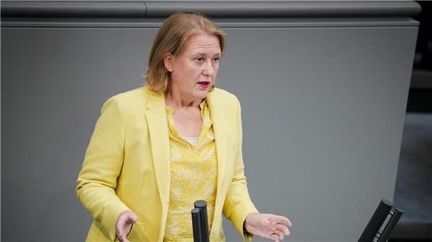 Familienministerin: Frauen als Lösung für Fachkräftemangel Lisa Paus, Bundesministerin für Familie, Senioren, Frauen und Jugend, wünscht sich eine höhere Erwerbstätigkeit von Frauen.