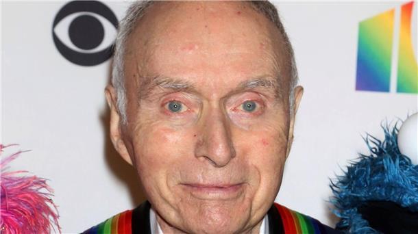 „Sesamstraße“-Erfinder Lloyd Morrisett gestorben Lloyd Morrisett, Psychologe und Mitschöpfer der „Sesamstraße“, ist im Alter von 93 Jahren verstorben.