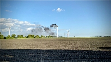 Lodernde Gondel: Windrad bei Iselersheim vollständig ausgebrannt