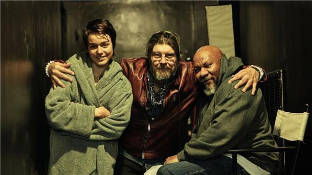„Uppercut“: Hollywood-Version von deutschem Box-Drama Luise Großmann, Regisseur Torsten Rüther und Ving Rhames am Rande von Dreharbeiten zum Film „Uppergut“.